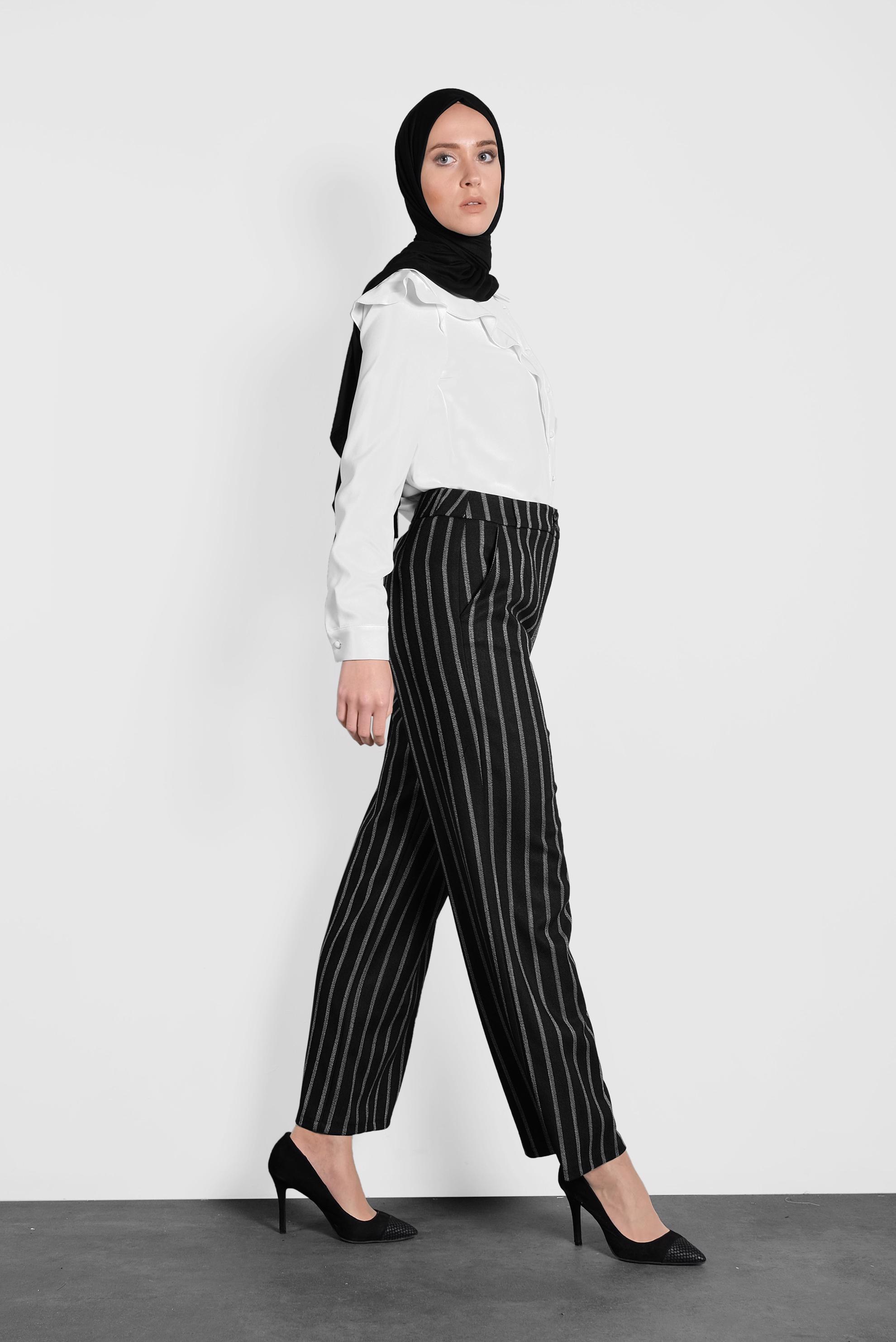 Striped Pants Woman