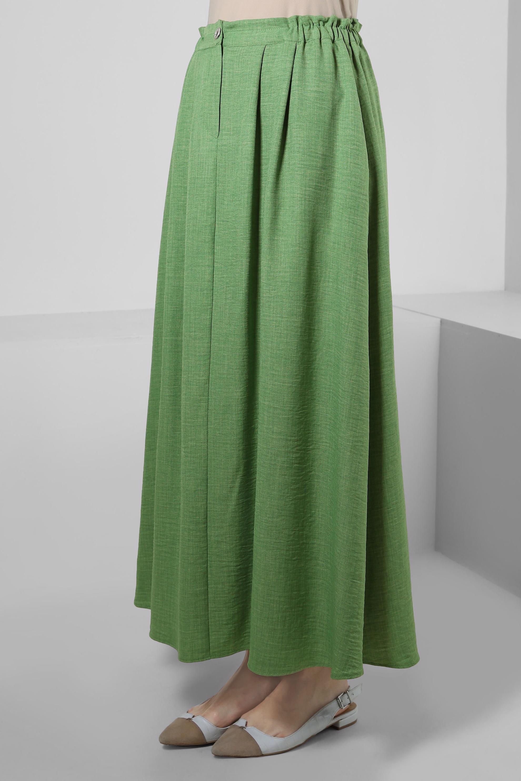 Green pleated shop skirt 40