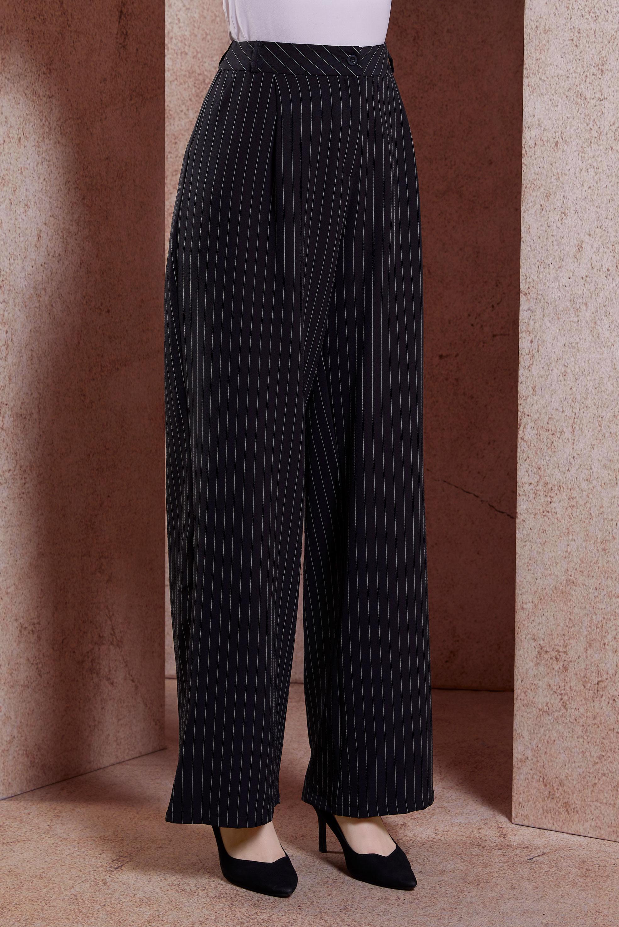 Wide striped pants hotsell