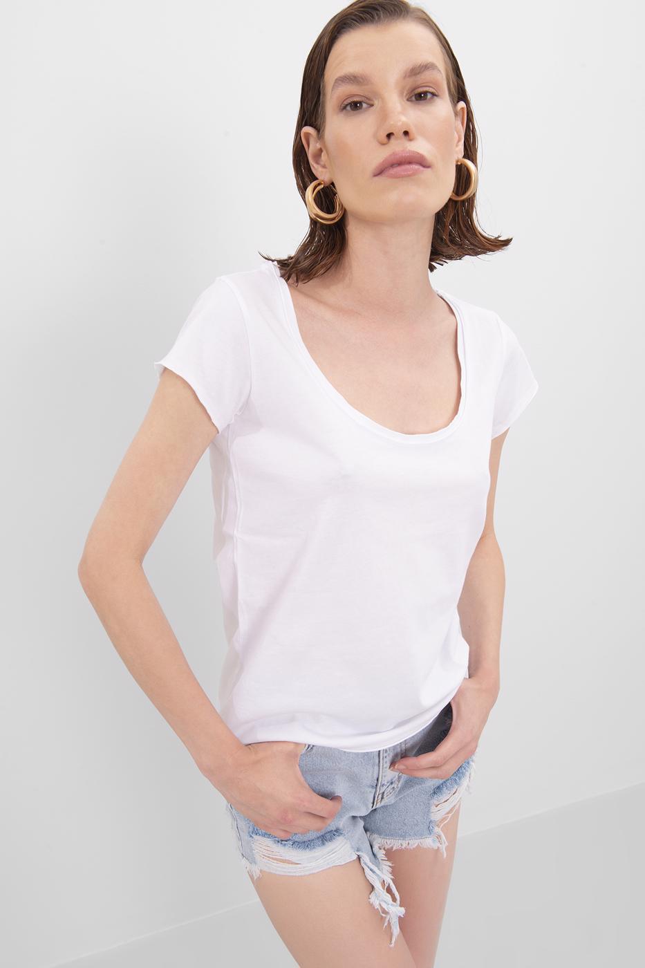 Bayan Beyaz Kısa Kol Basıc Tişört