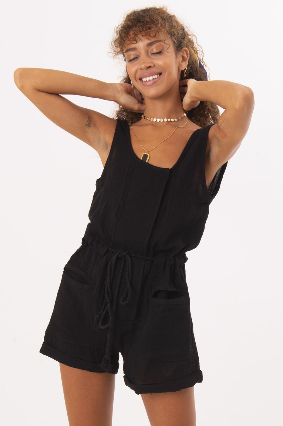 Bayan Siyah Kare Yaka Kolsuz Cep Detaylı Mini Tulum