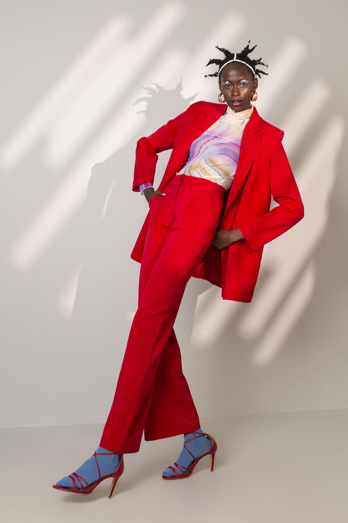 Bayan Kırmızı Pileli Klasik Bol Paça Pantolon