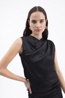 Bayan Siyah Degaje Yakalı Saten Crop Bluz