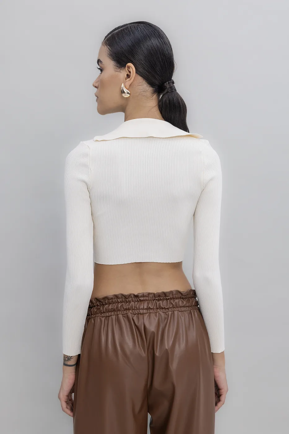 Bayan Krem Yakalı Crop Top