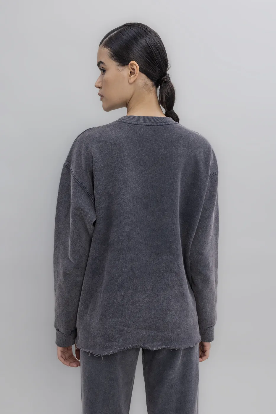 Bayan Antrasit Yıkamalı Şardonlu Basic Sweatshirt