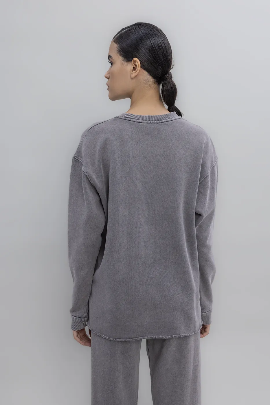 Bayan Gri Yıkamalı Şardonlu Basic Sweatshirt