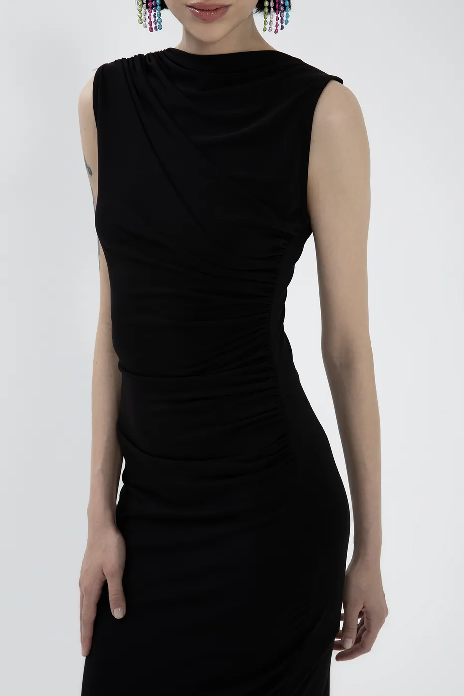 Bayan Siyah Drapeli Kolsuz  Midi Elbise