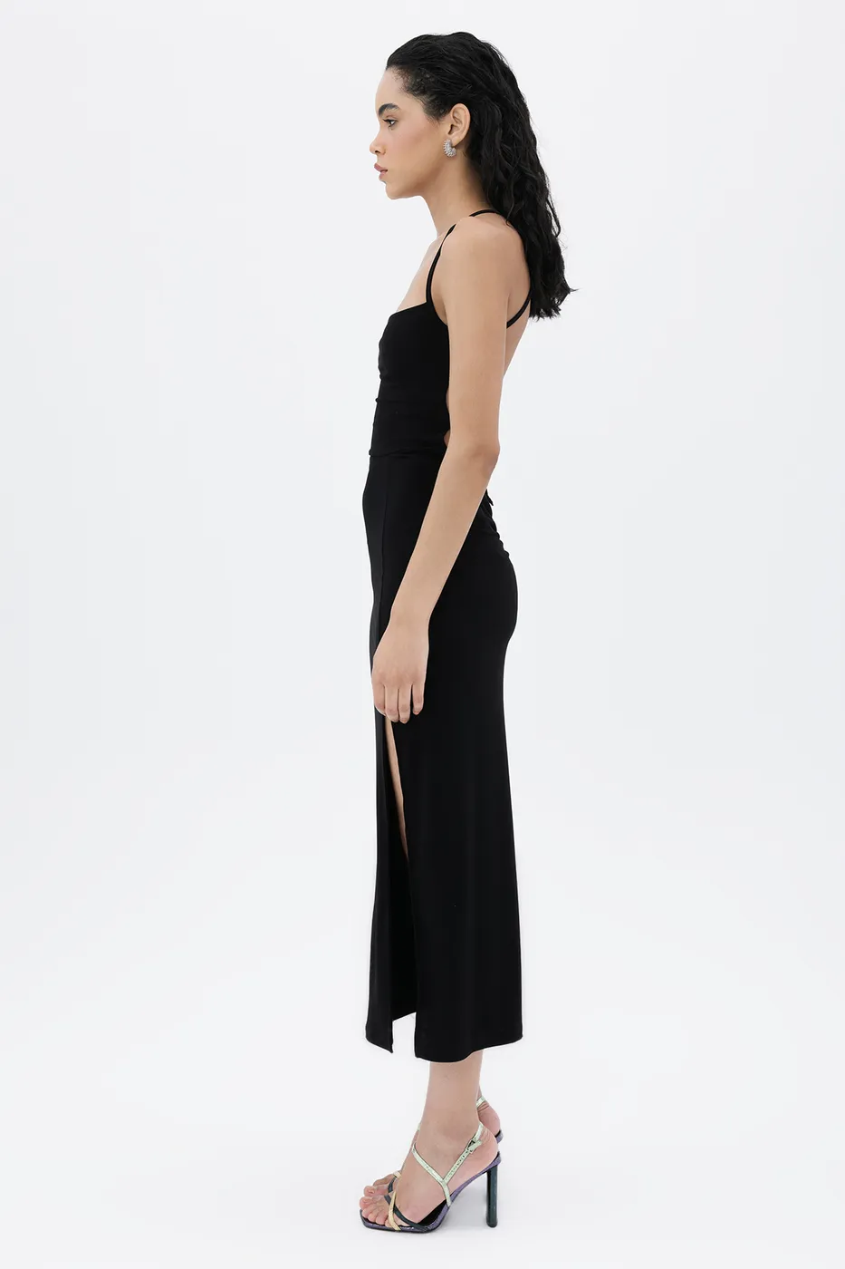Bayan Siyah Askılı  Yırtmaç Detaylı Midi  Elbise