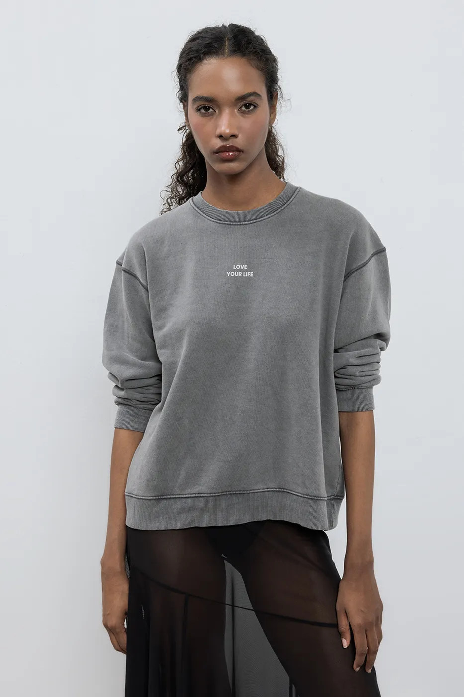 Bayan Antrasit Baskı Detaylı Basıc Sweatshirt