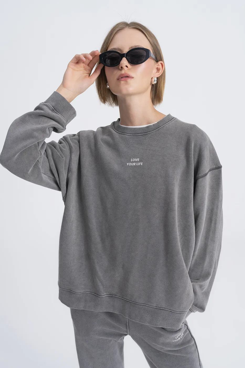 Bayan Antrasit Baskı Detaylı Basıc Sweatshirt