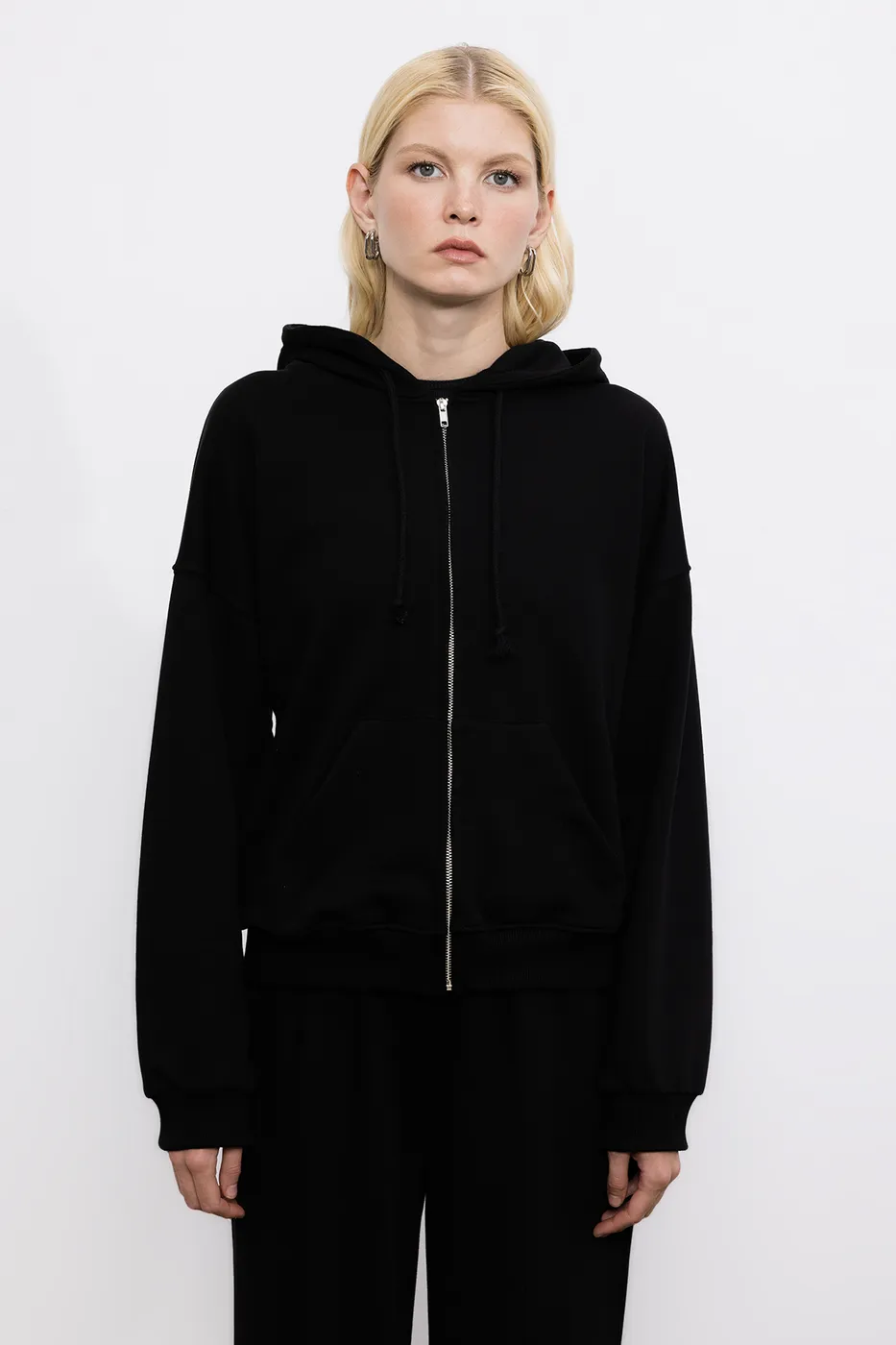 Bayan Siyah Kapüşonlu Oversize Sweatshirt