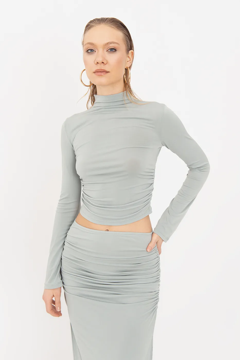 Bayan Yeşil Sırt Pencere Detaylı Crop Top