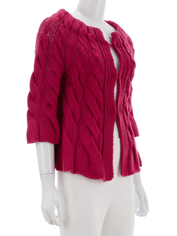 Bayan Pembe ESCADA HIRKA