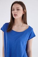 Bayan Mavi Geniş Yakalı Basic Tişört