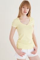 Bayan Sarı V Yaka Pamuklu Tişört