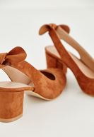 Bayan Kahverengi Kurdele Detaylı Topuklu Ayakkabı