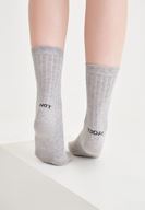 Bayan Gri Arkası Slogan Detaylı Çorap