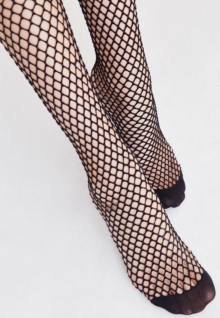 FENCHUN Ladies Fishnet Socks Heel With Bow Pearls Women's Breathable Bow  Knot Fishnet Socks Sexy Hollow Out Mesh Net (Color : Style D) :  : Fashion
