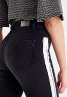 Bayan Siyah Yanları Parlak Şerit Detaylı Dar Paça Pantolon