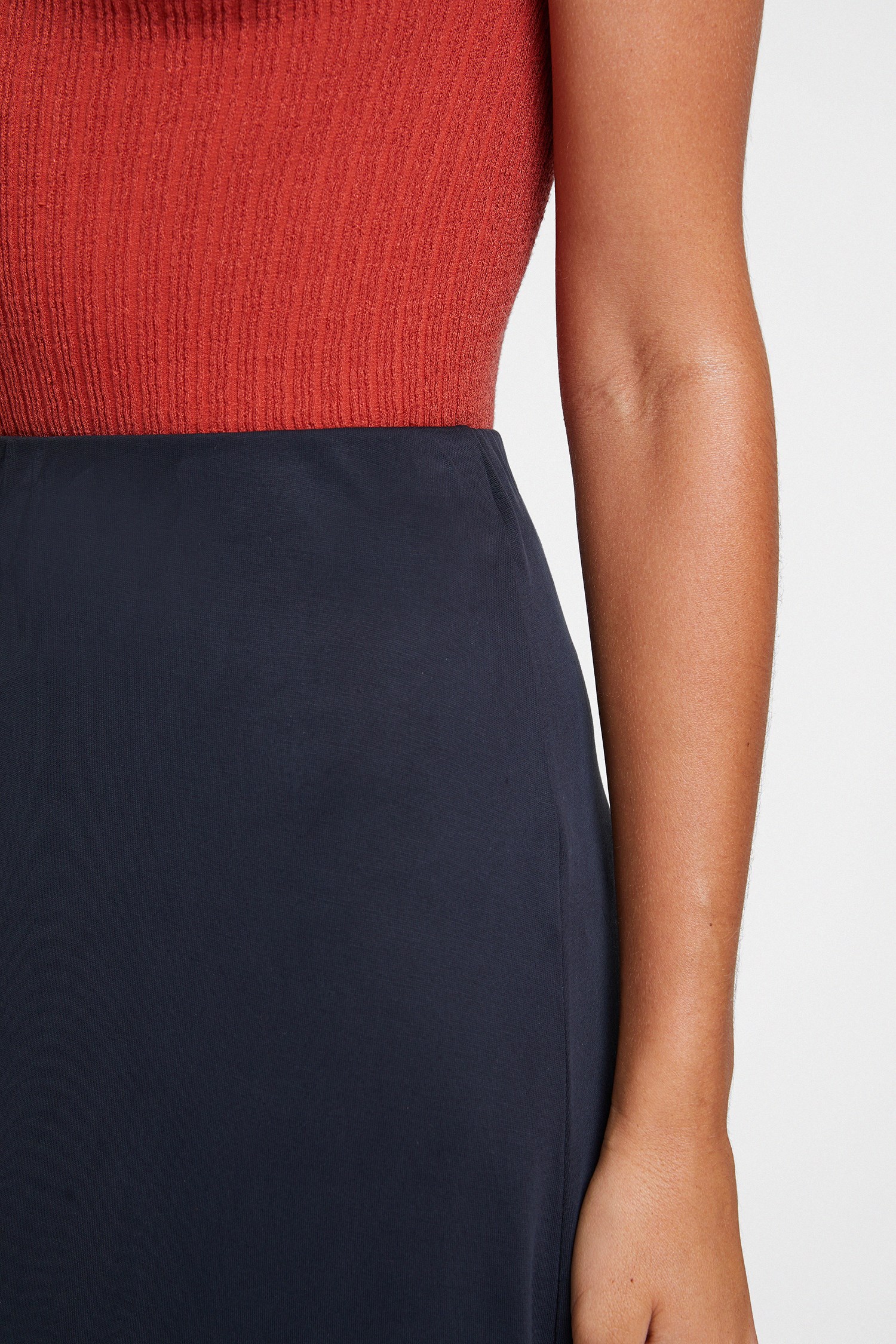 Women Black Asymmetric Skirt with Detail