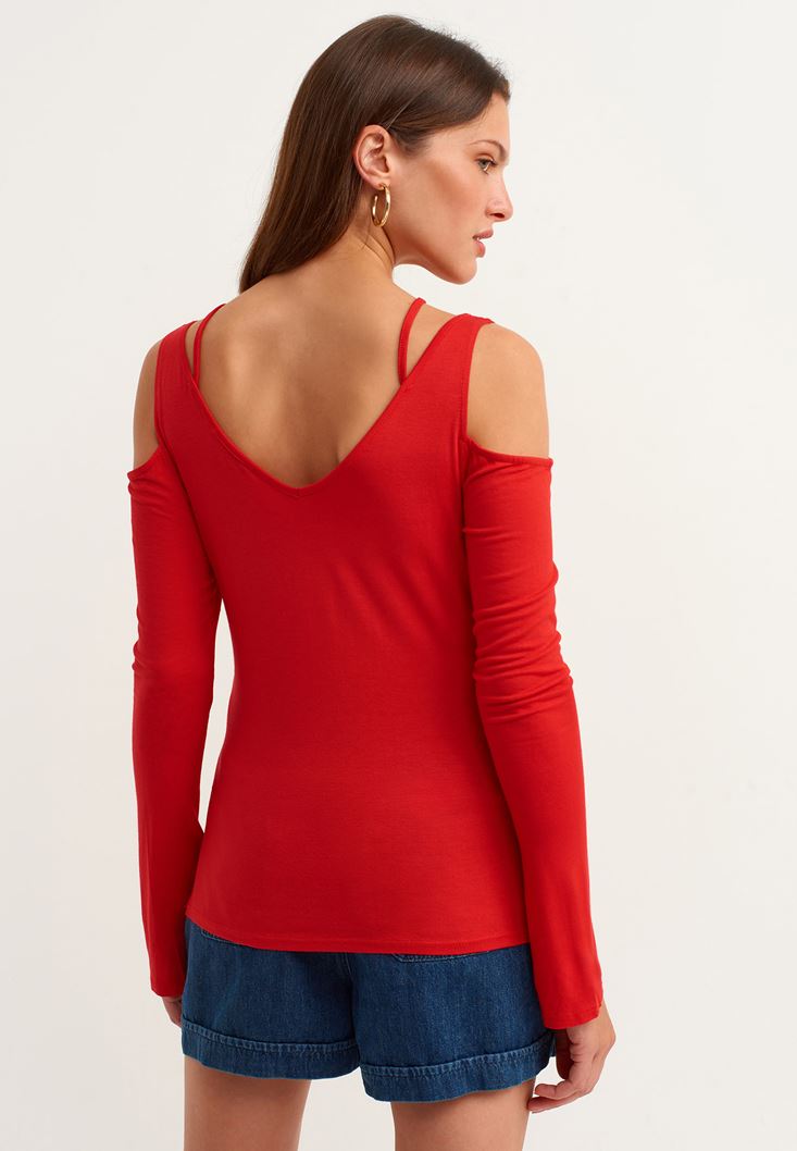 Bayan Kırmızı Yakası Çapraz Biye Detaylı T-shirt