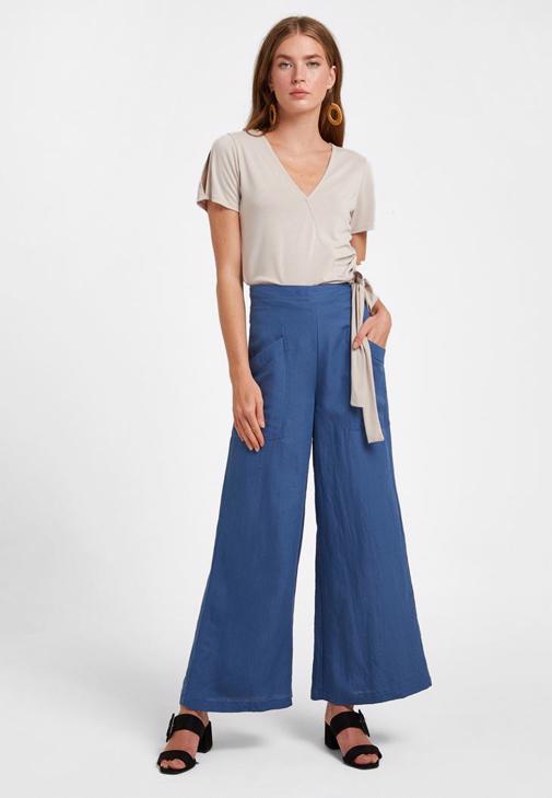  Pocketed Wide-Leg Trousers 