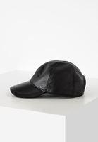 Bayan Siyah Deri Görünümlü Şapka