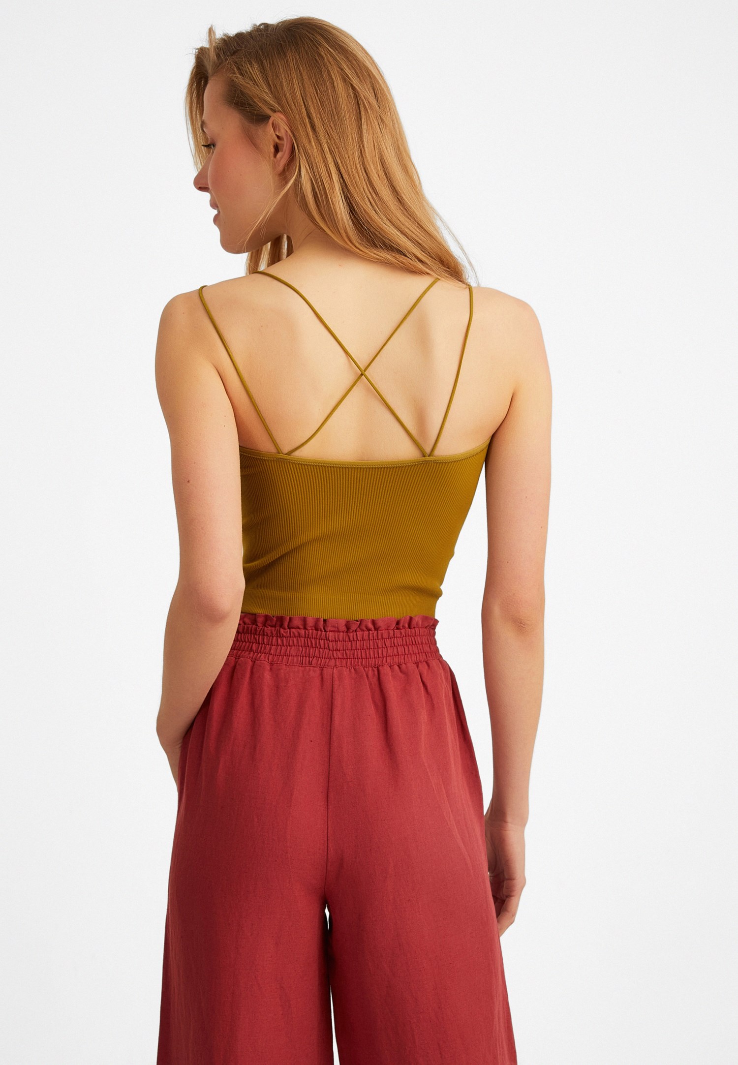 Women Brown Seamless Top with Back Detail