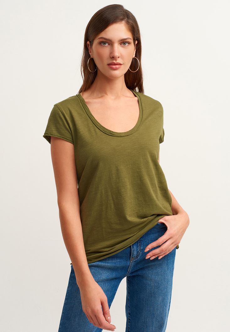 Women Green Cotton U-neck T-shirt