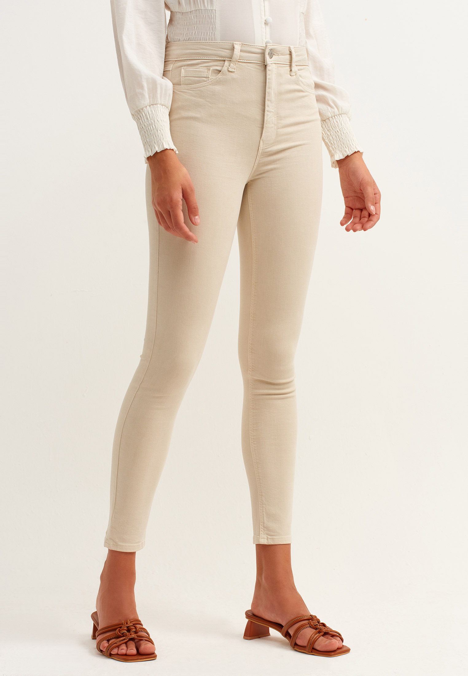 Women Beige Skinny Pants With Recovery Effect