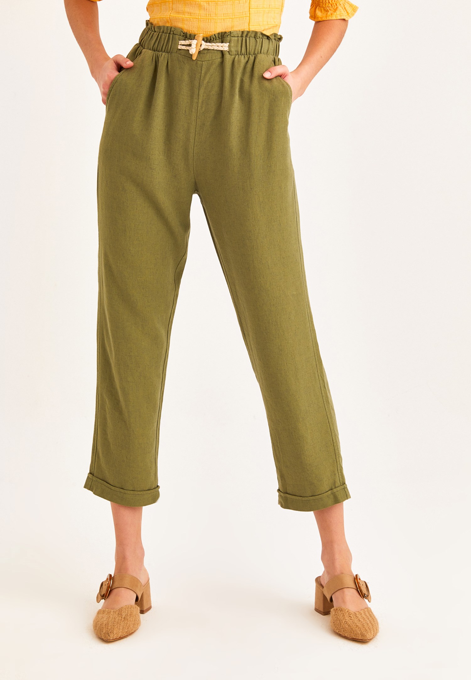 Women Green Ultra High Rise Carrot Fit Pants