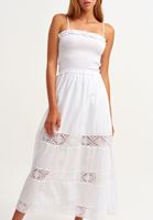 Bayan Beyaz Romantik Dokunuşlu Dantelli Elbise