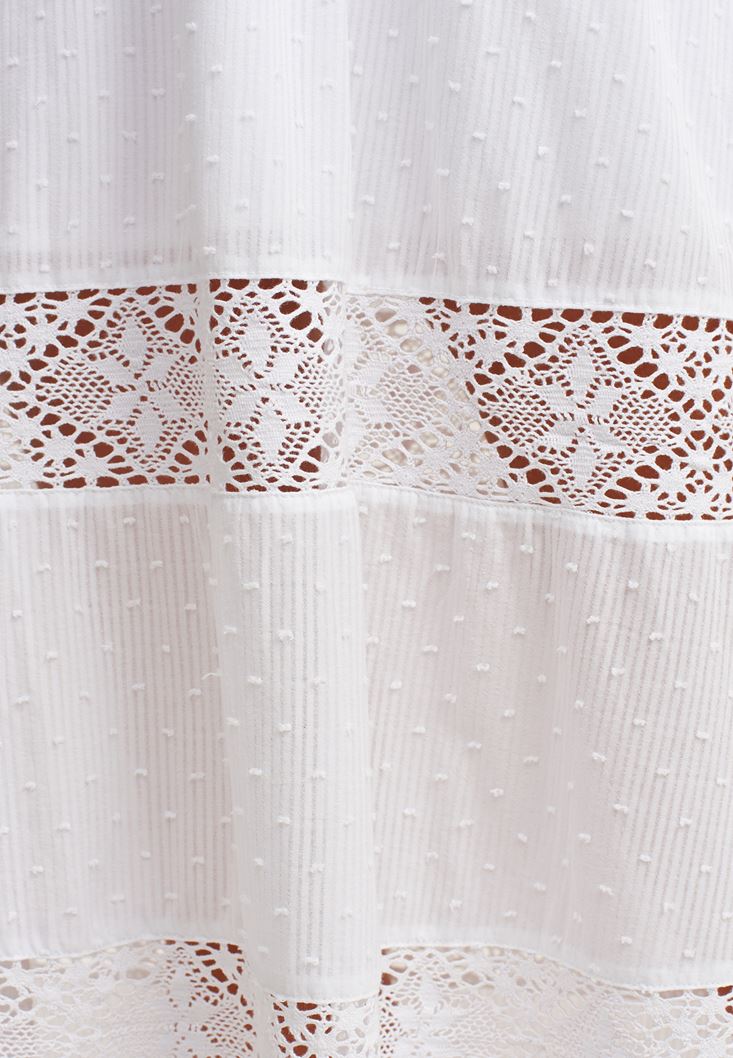 Bayan Beyaz Romantik Dokunuşlu Dantelli Elbise