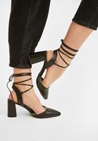 Bayan Siyah Bağlama Detaylı Topuklu Ayakkabı