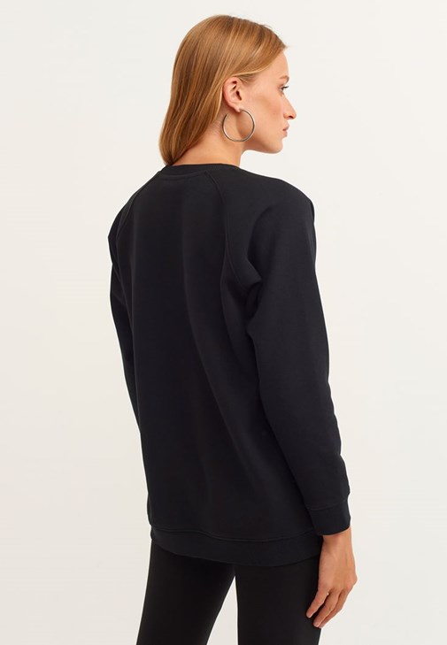 Sıfır Yaka Geniş Sweatshirt ve Bel Detaylı Tayt Kombini