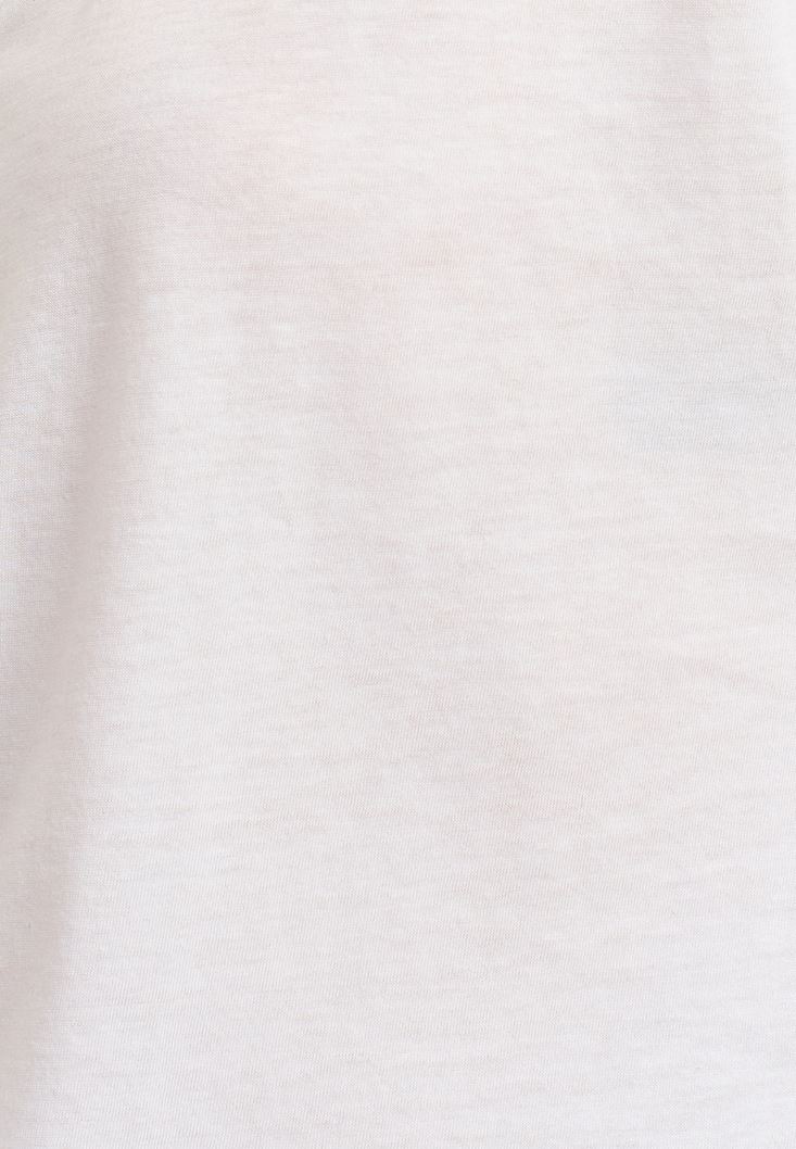Bayan Beyaz Biye Detaylı V-Neck Tişört ( MODAL )