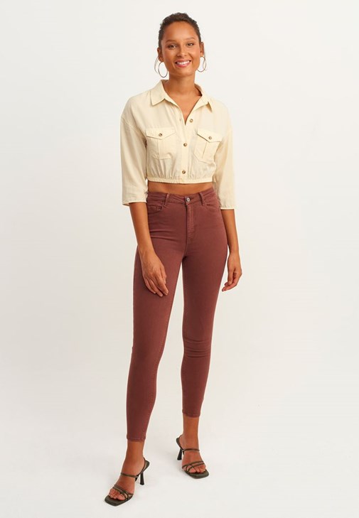 Toparlayıcı Etkili Skinny Pantolon ve Cepli Crop Bluz Kombini