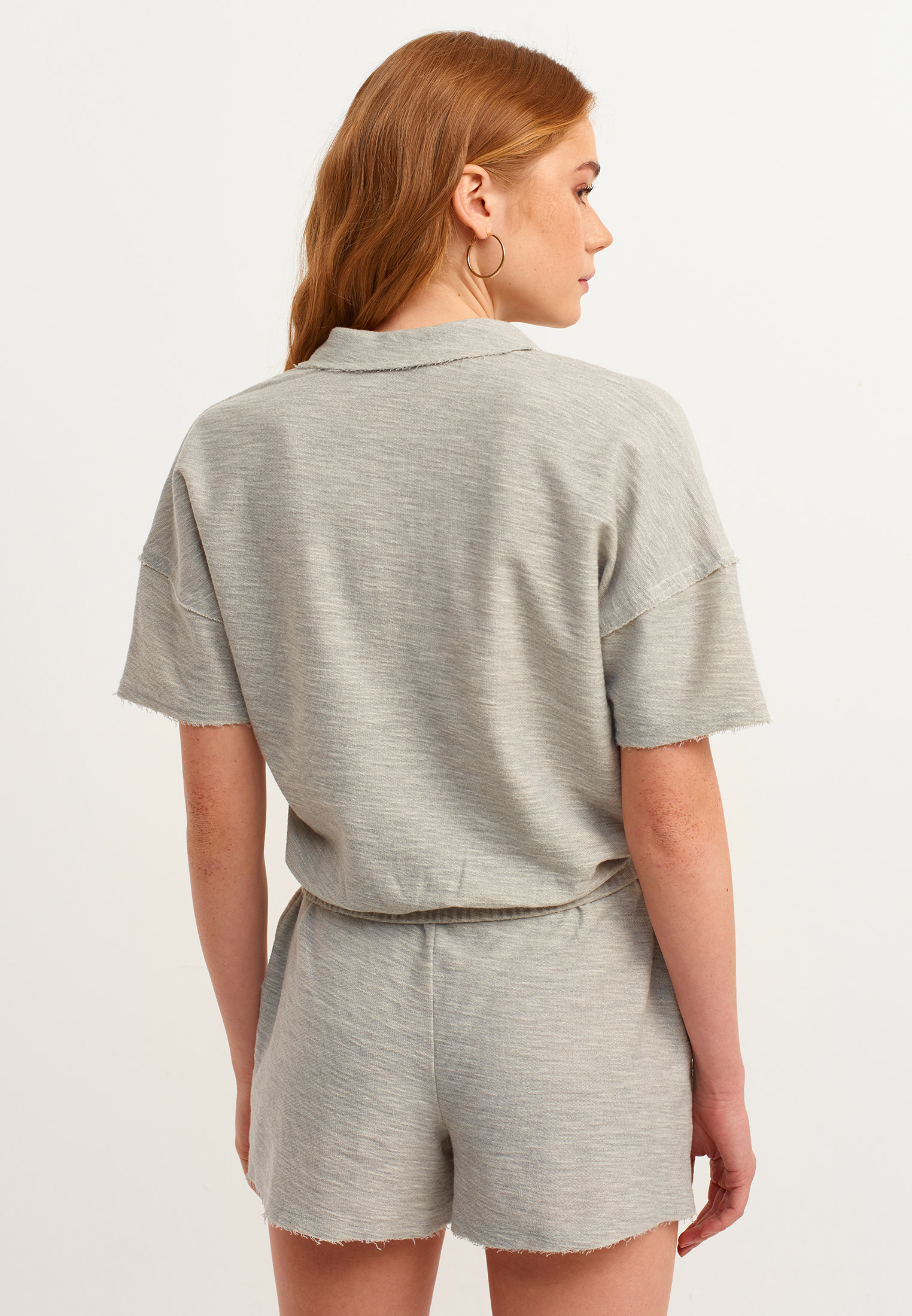 Women Grey Collar Detailed Crop Sweatshirt