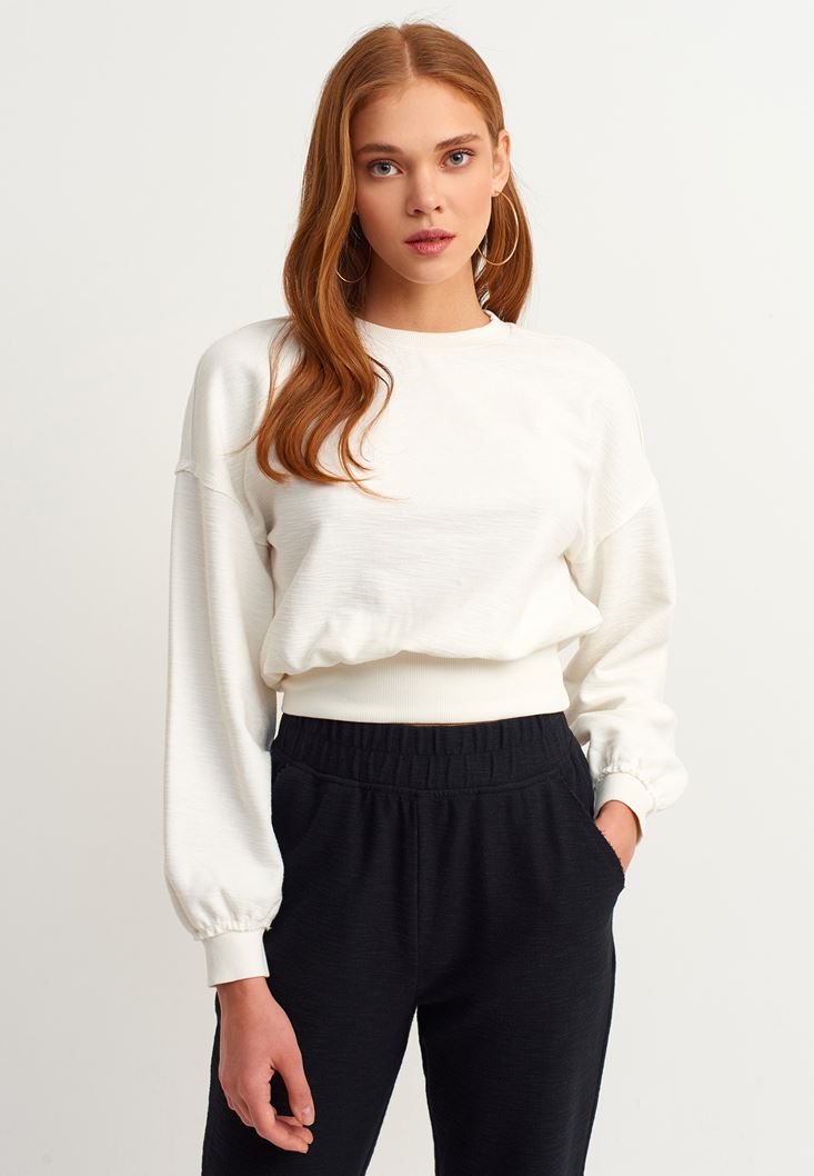 Bayan Krem Zero-Neck Crop Sweatshirt