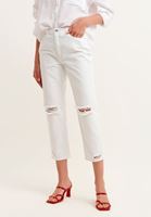 Slim-Fit Pantolon ve Oversize Gömlek Kombini