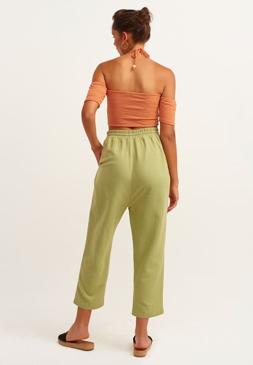 Baggy-Fit Pantolon ve Crop Bluz Kombini