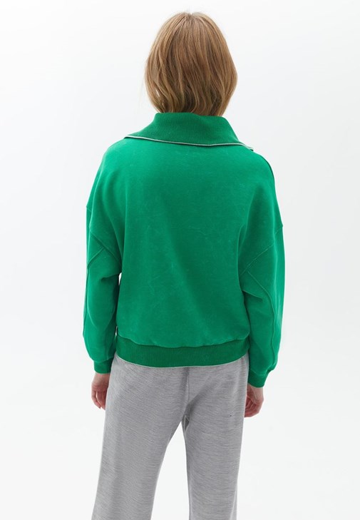 Fermuar Detaylı Sweatshirt ve Pantolon Kombini