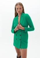 Ceket Elbise ve Vegan Deri Çizme Kombini