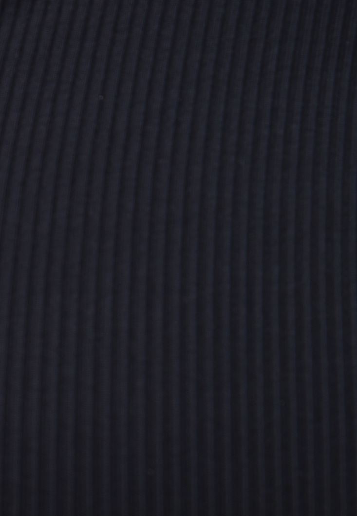 Bayan Siyah Cut-Out Detaylı Crop Bluz