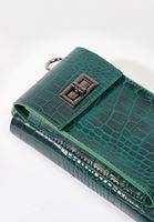 Women Green Phone Wallet with Crocodile Pattern