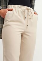 Yüksek Bel Havuç Pantolon ve Blazer Ceket Kombini
