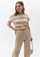 Çizgili Crop Bluz ve Wide-Leg Pantolon Kombini
