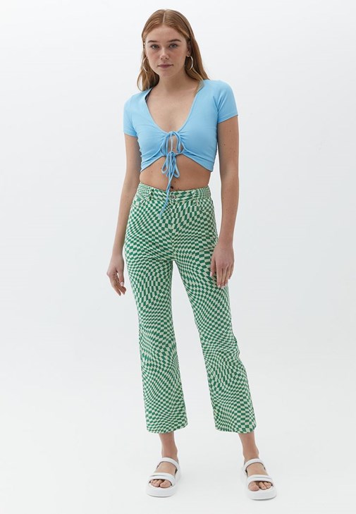 Crop Bluz ve Straight-Fit Pantolon Kombini