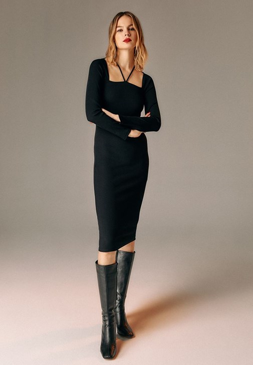 Siyah Midi Elbise ve Vegan Deri Uzun Çizme Kombini