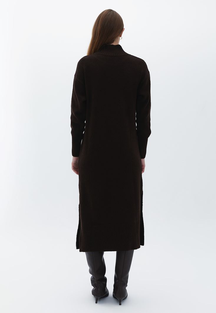 Bayan Kahverengi Yırtmaç Detaylı Triko Elbise